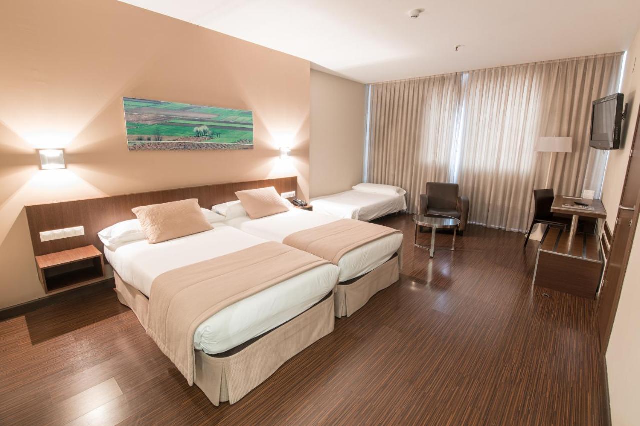 Hotel Arva Abad San Antonio à León Extérieur photo