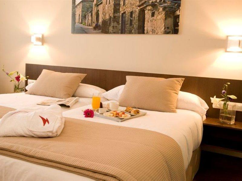 Hotel Arva Abad San Antonio à León Extérieur photo