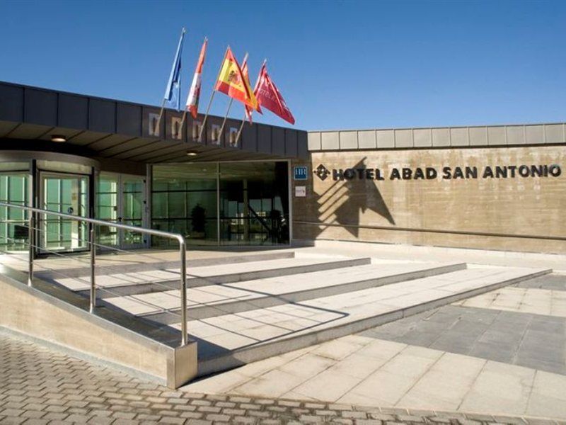 Hotel Arva Abad San Antonio à León Extérieur photo