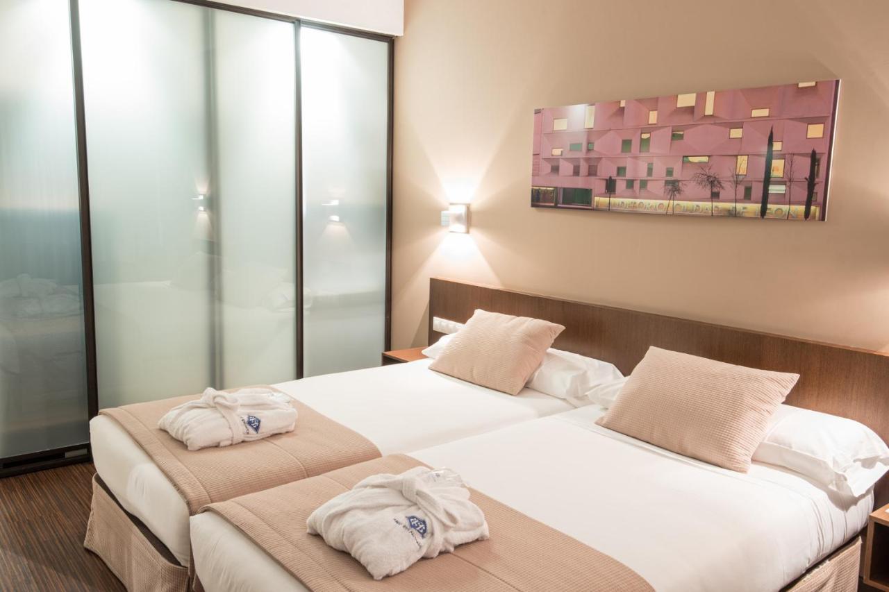 Hotel Arva Abad San Antonio à León Extérieur photo